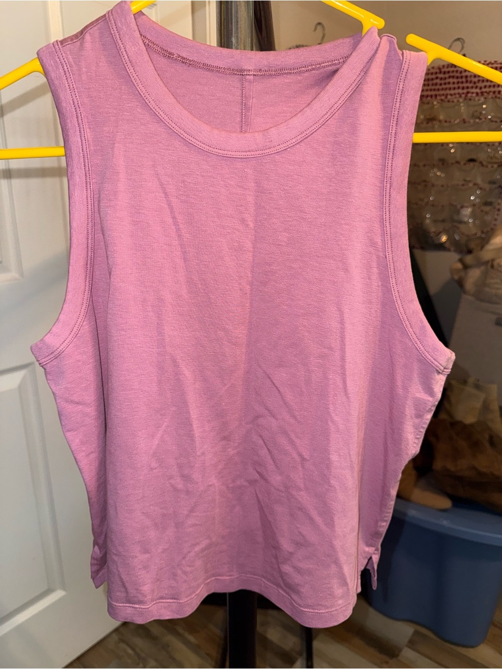 lululemon athletica Sleeveless Tank Top in Lavender Pink